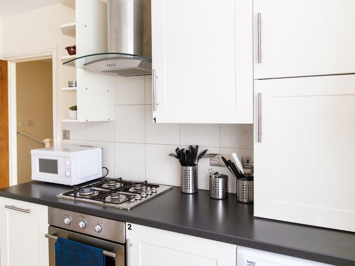 Mandeville Rooms Northolt  エクステリア 写真